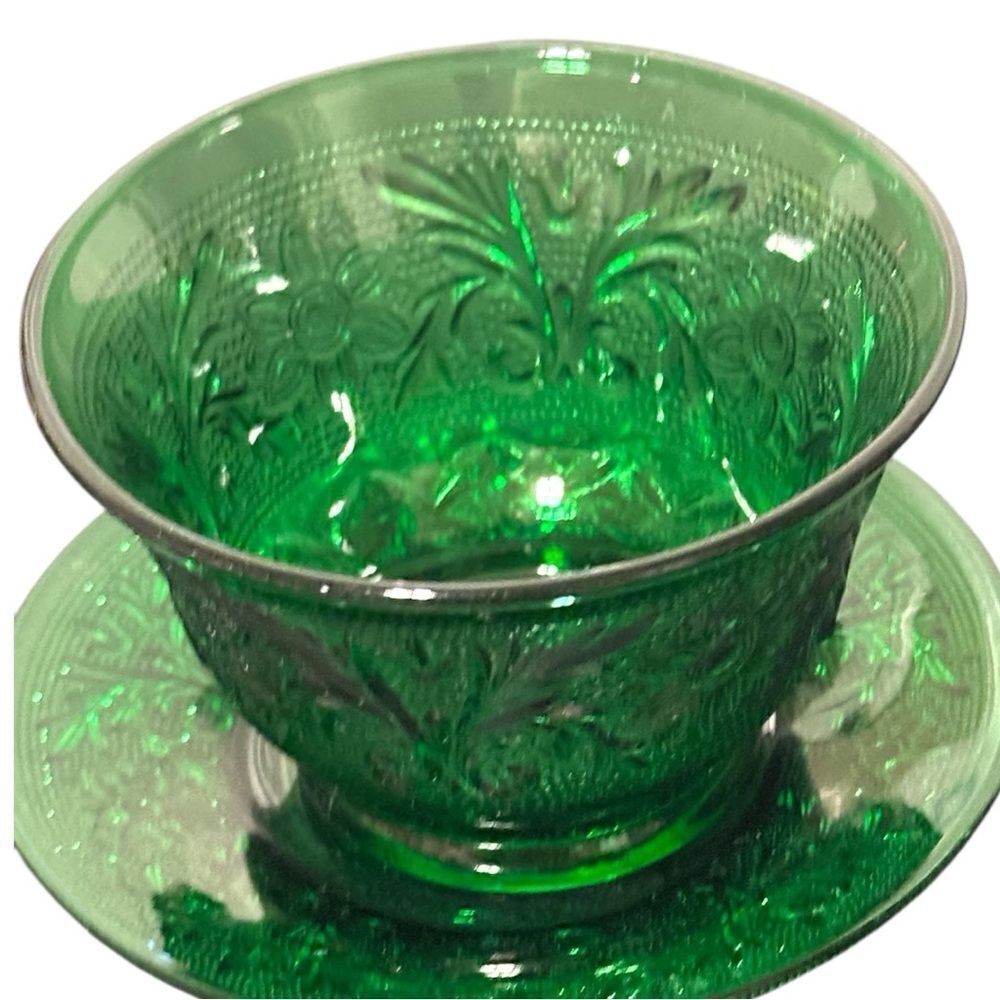 Vintage Anchor Hocking Sandwich Forest Green Custard Cup and liner/saucer